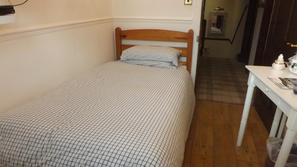 Westview Hotel Perth Room photo