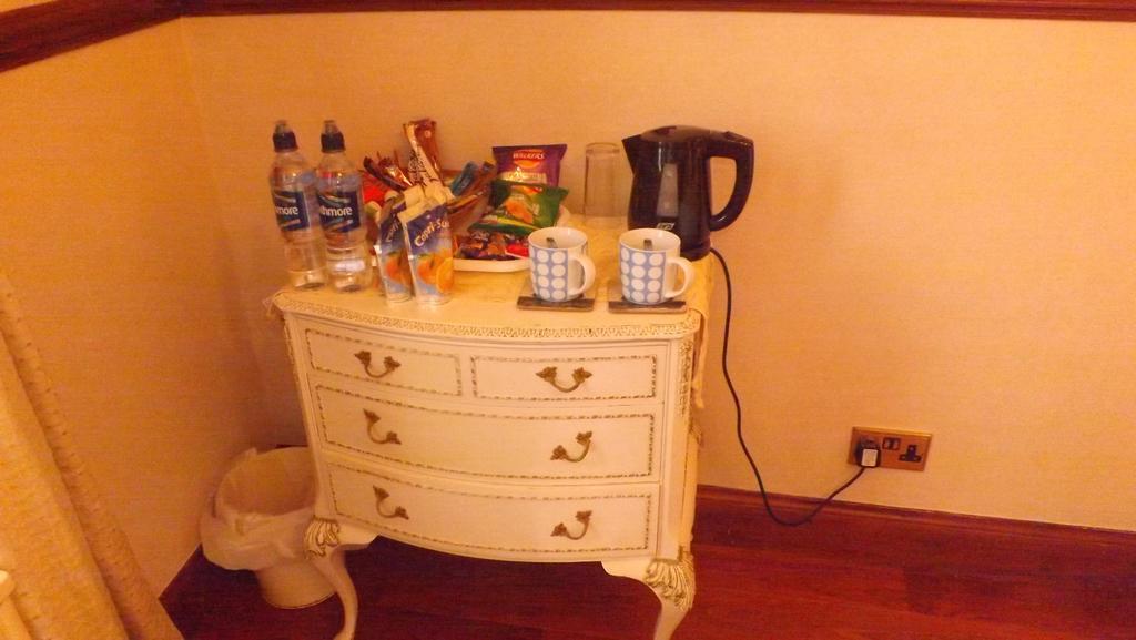 Westview Hotel Perth Room photo