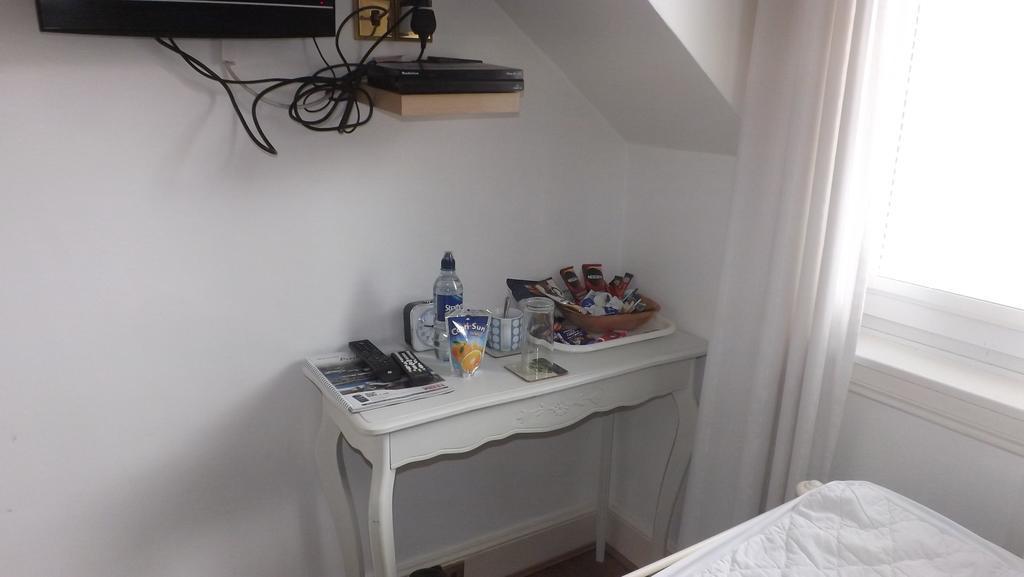 Westview Hotel Perth Room photo