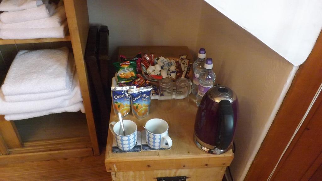 Westview Hotel Perth Room photo